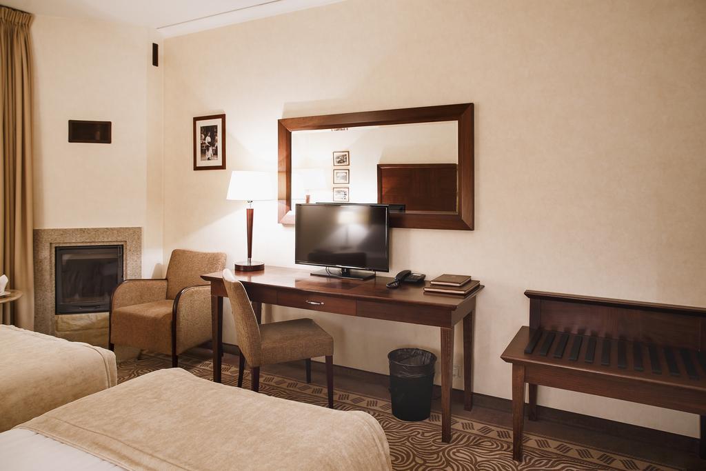 Classic Twin Room