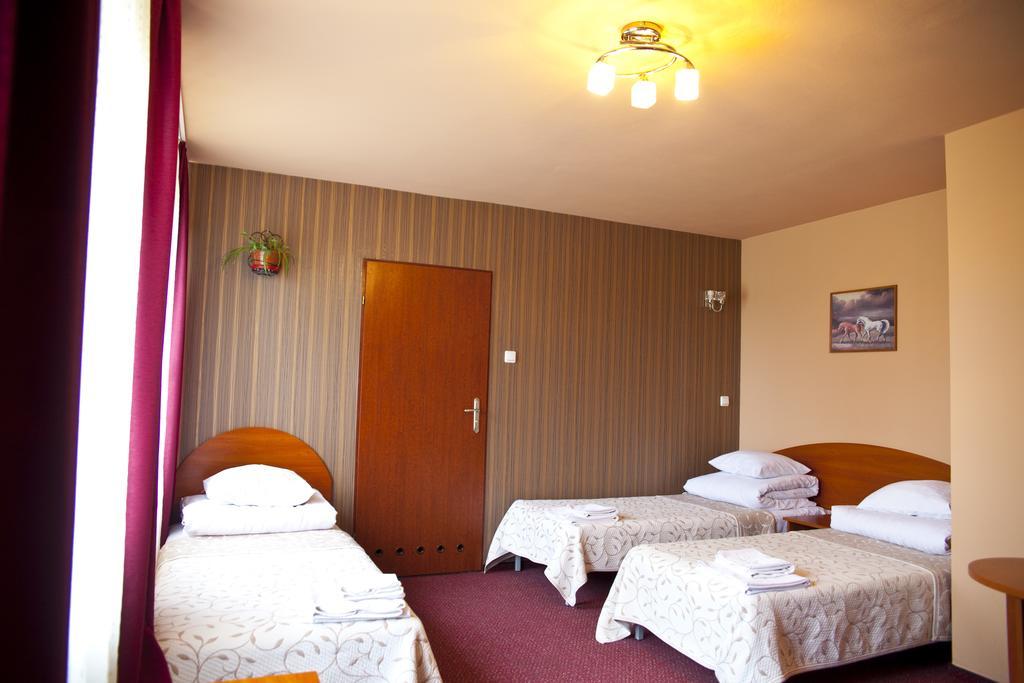 Triple Room Bathroom