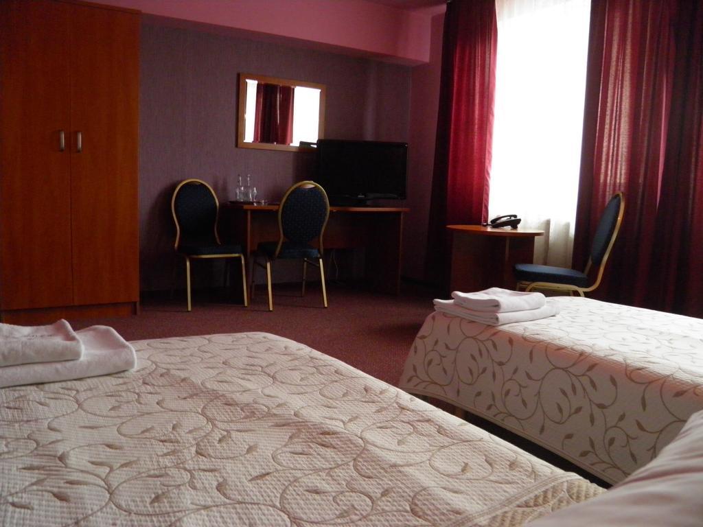 Single Room Private Bathroom
