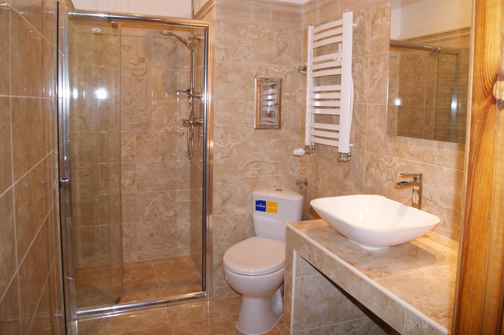 Executive Triple Room