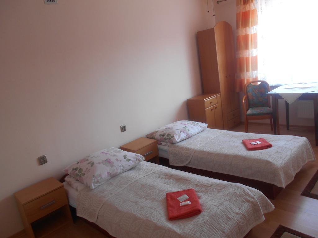 Double Room Private Bathroom
