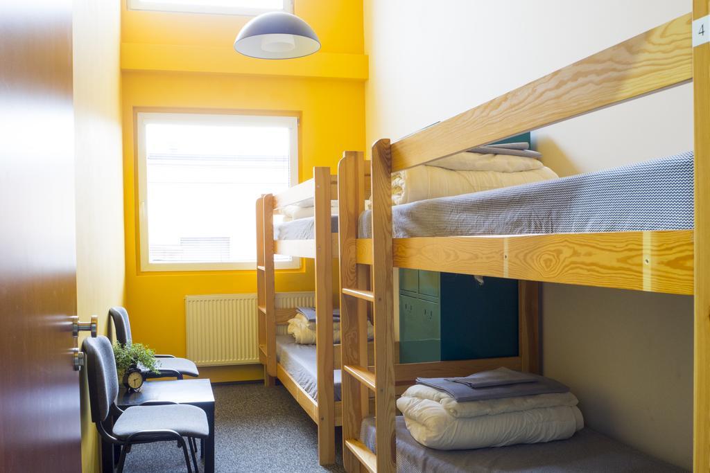 Bed 4-Bed Mixed Dormitory Room
