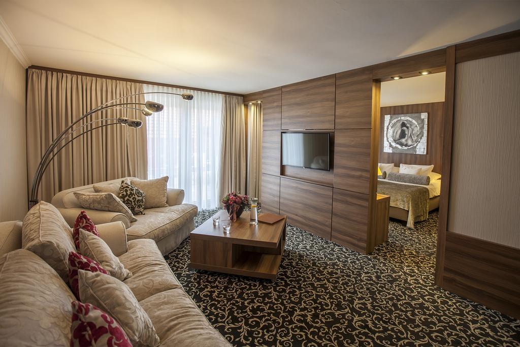Junior Suite Garden View