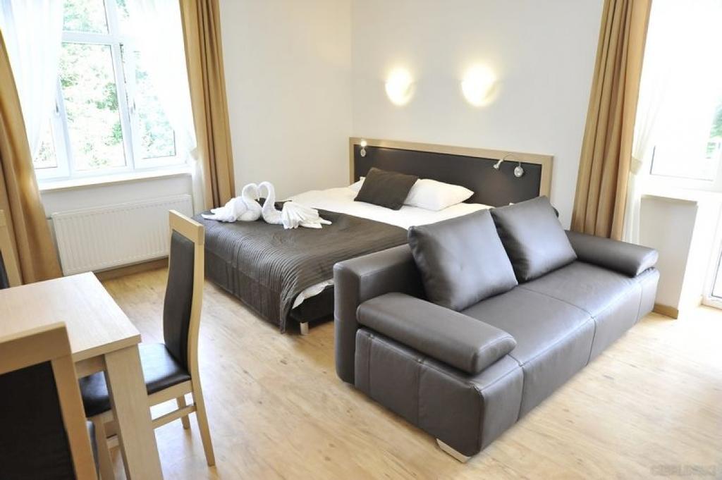 Studio Apartment