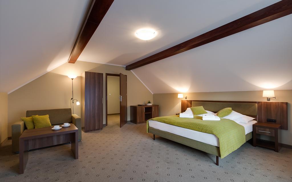 Quadruple Room,1580443951:JPEG