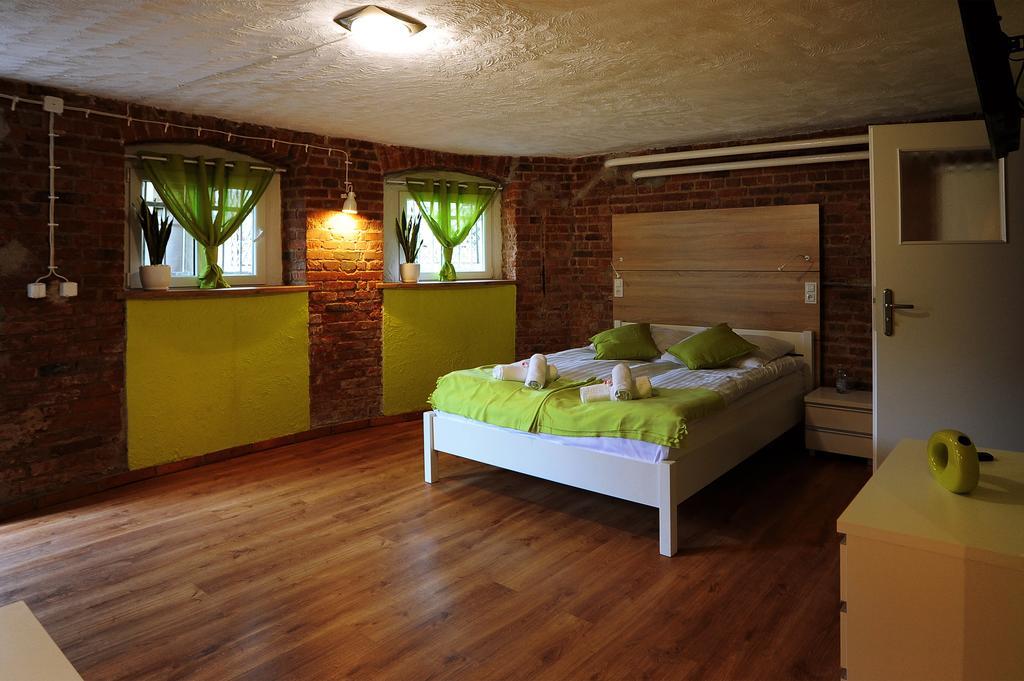 Double Room Private Bathroom