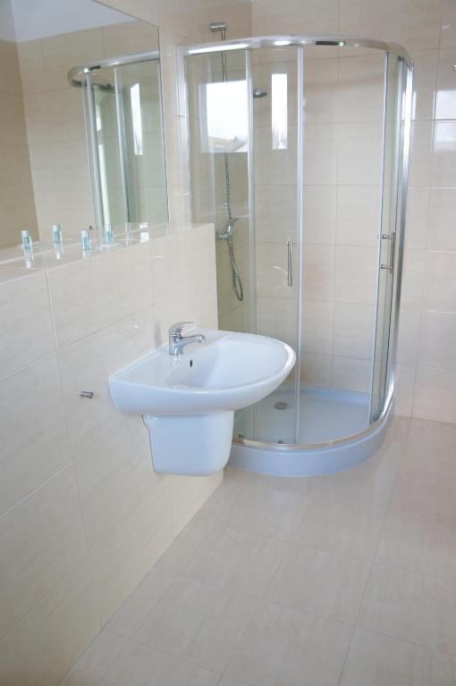 Double Room Private Bathroom