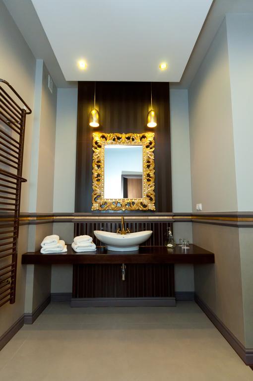Deluxe Double Room Bath