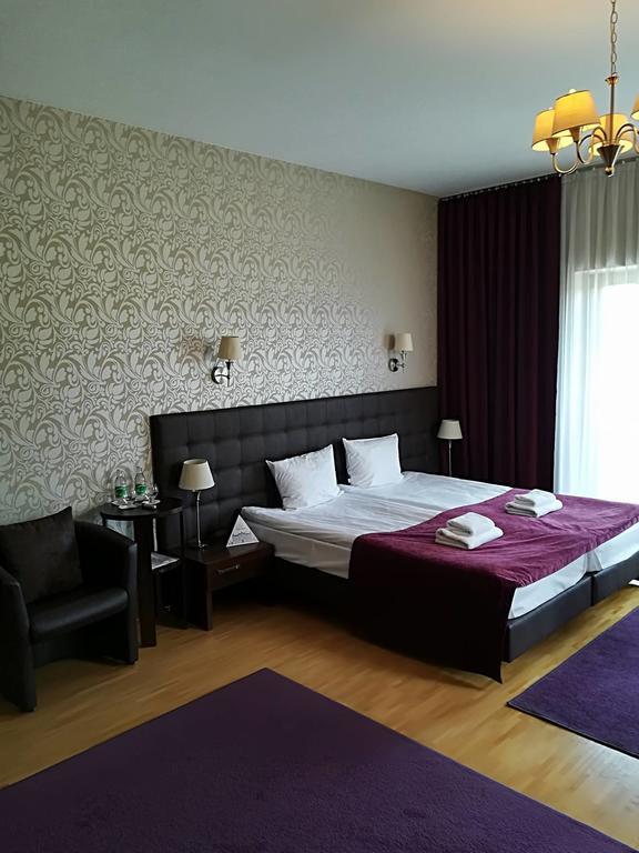 Deluxe Double Room Bath