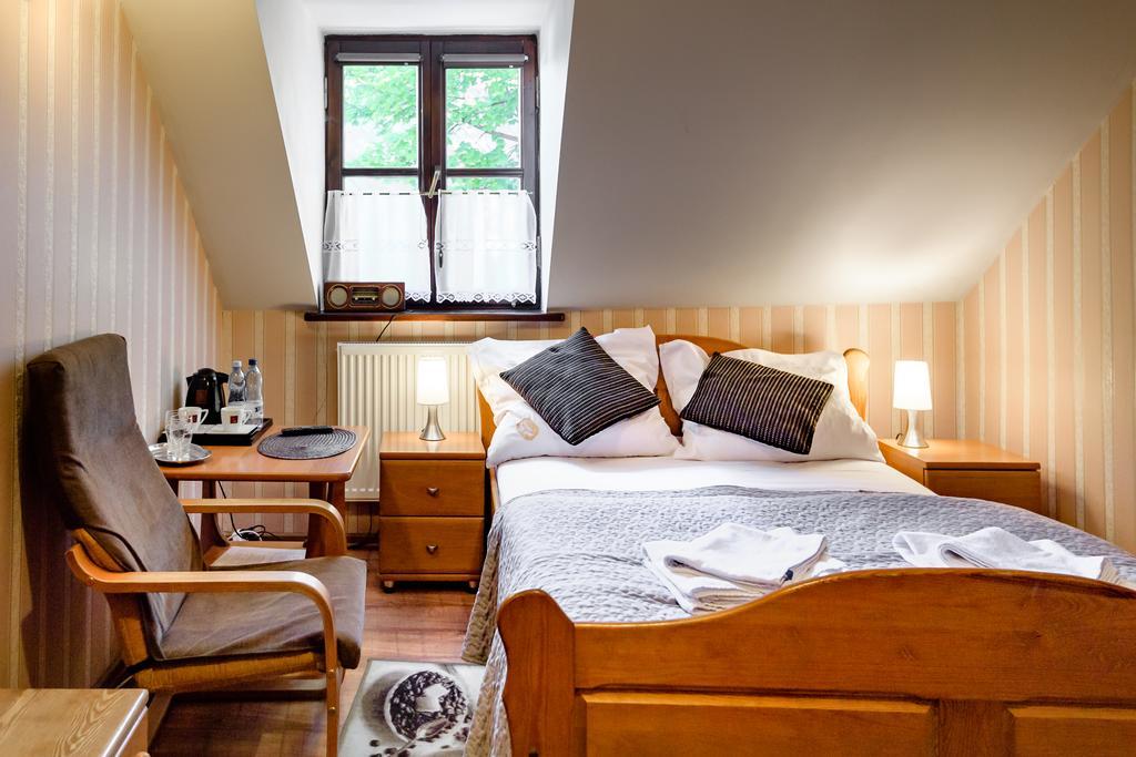 Double Room,411103437:JPEG