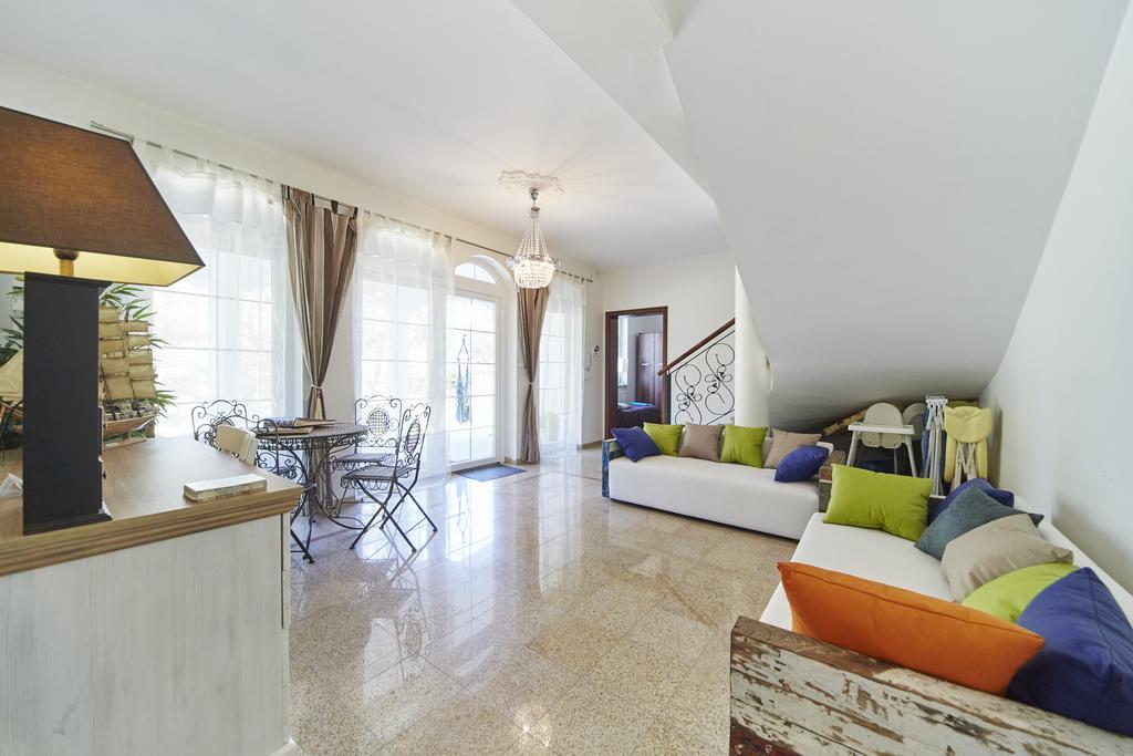 Deluxe Villa