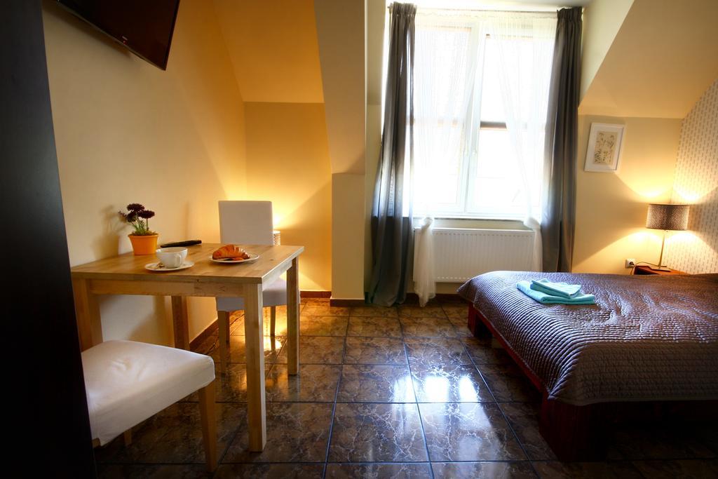 Double Room Private Bathroom