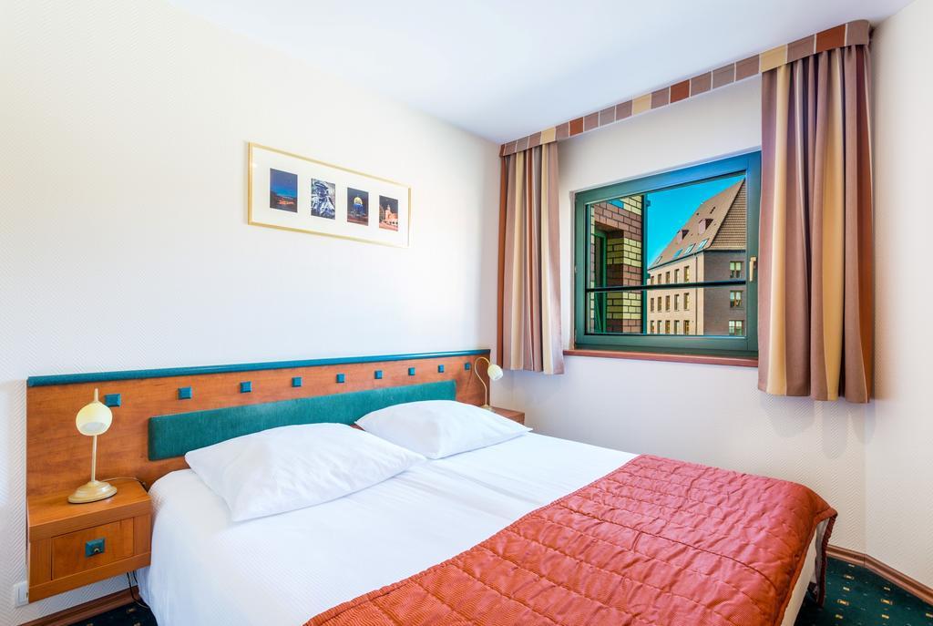 Double Room,1219902712:JPEG