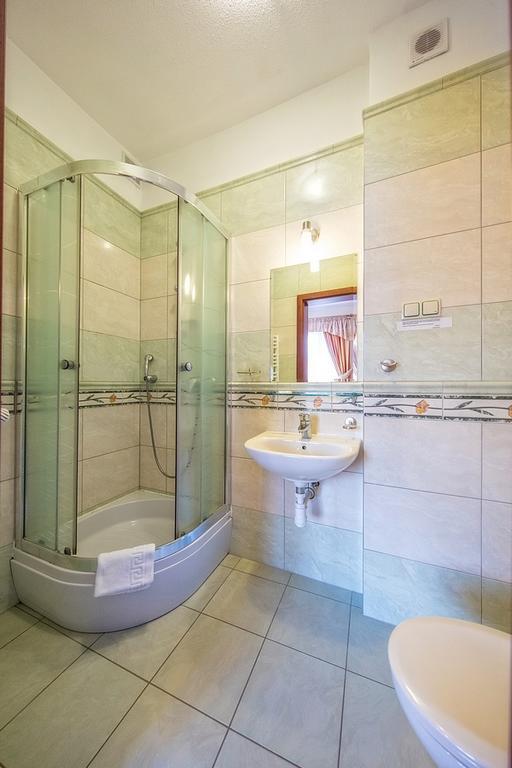 Double Room an extra bed