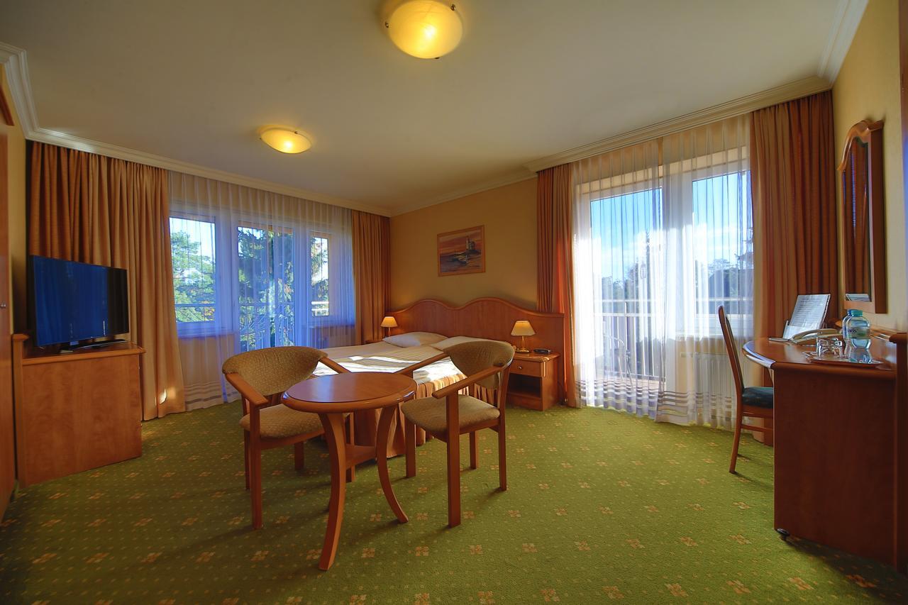 Double or Twin Room Balcony