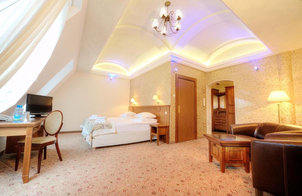 Deluxe Suite