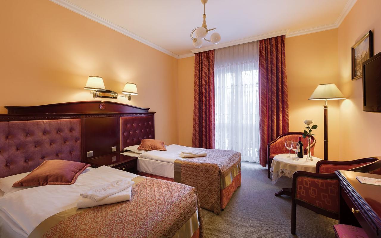 Twin Room,544709325:JPEG