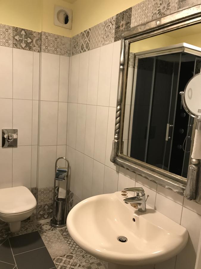 One-Bedroom Bungalow