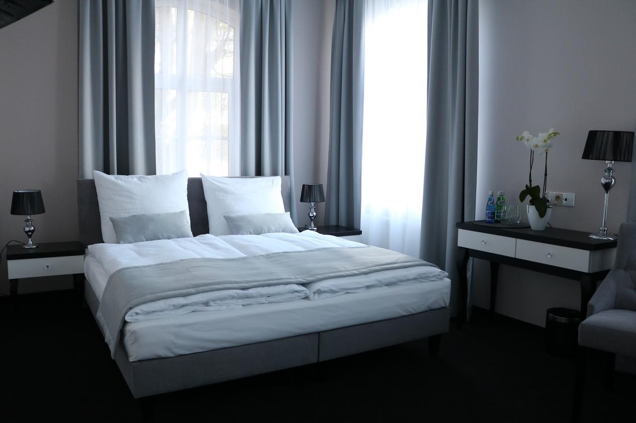 Deluxe Double Room Bath