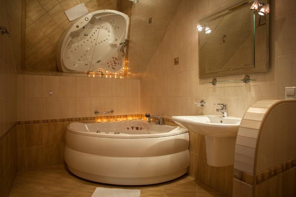 King Room Spa Bath