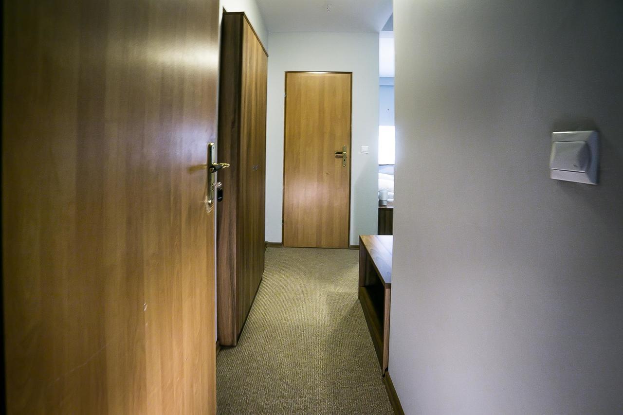 Comfort Triple Room Shower