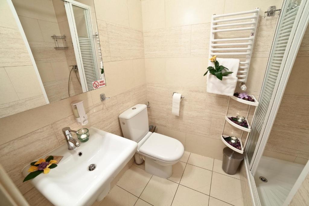 Economy Twin Room