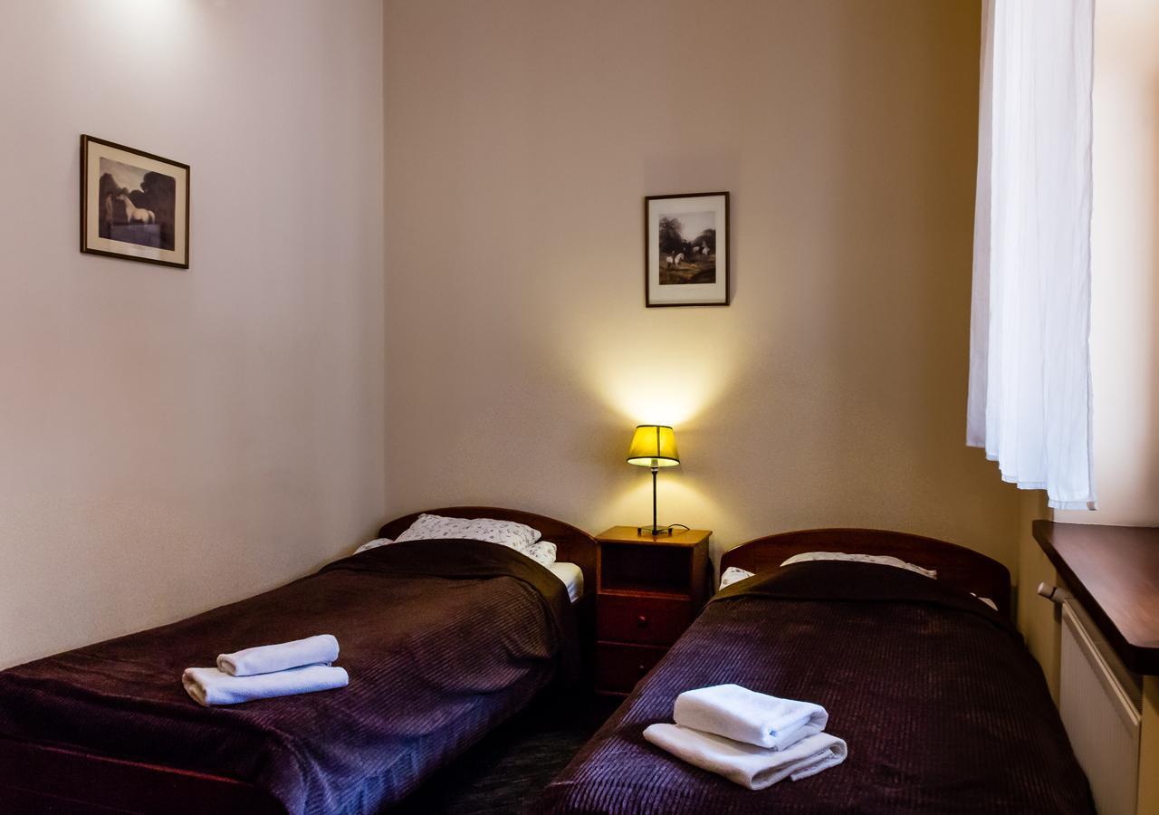Three-Bedroom Apartment Akwarium