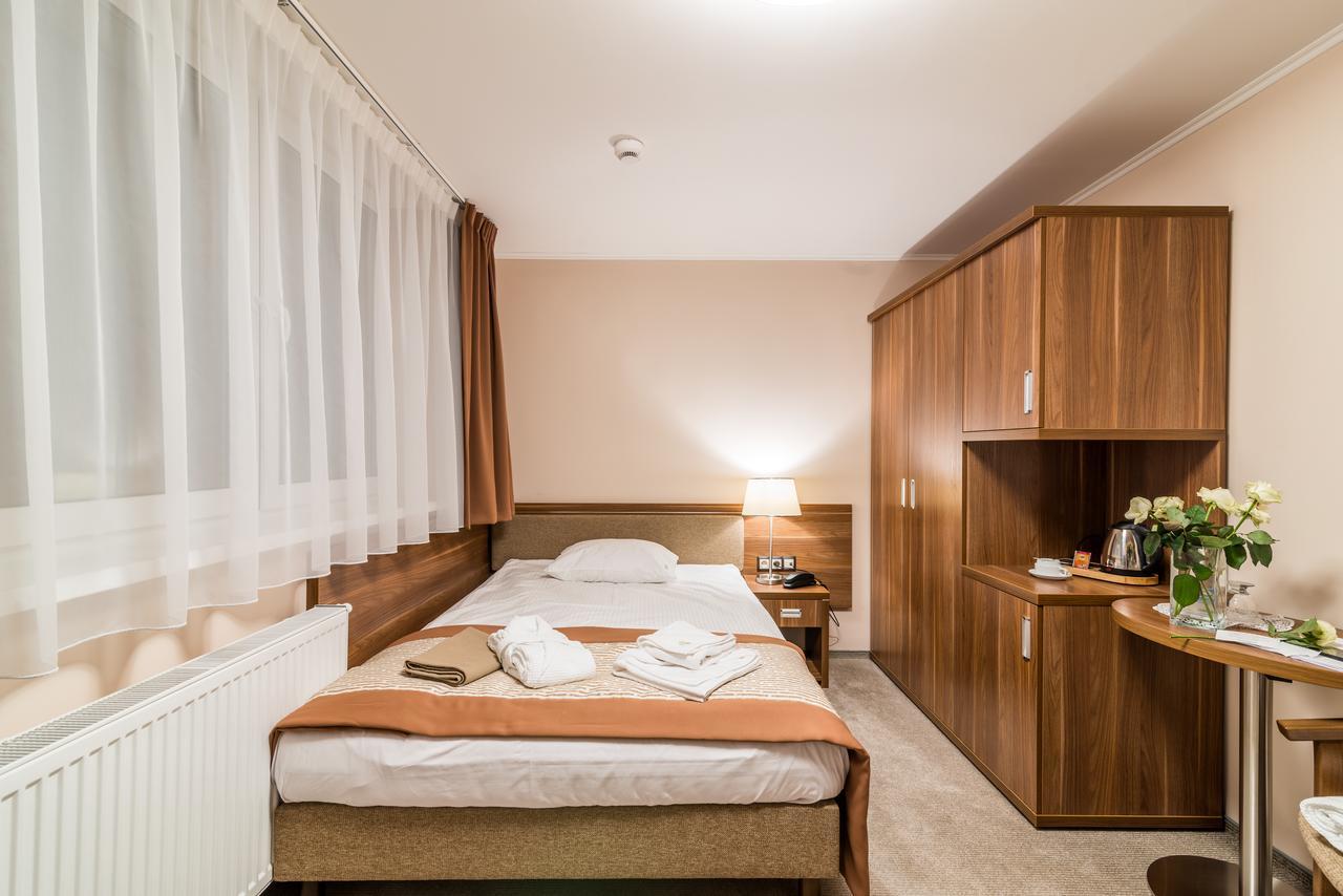 Classic Single Room