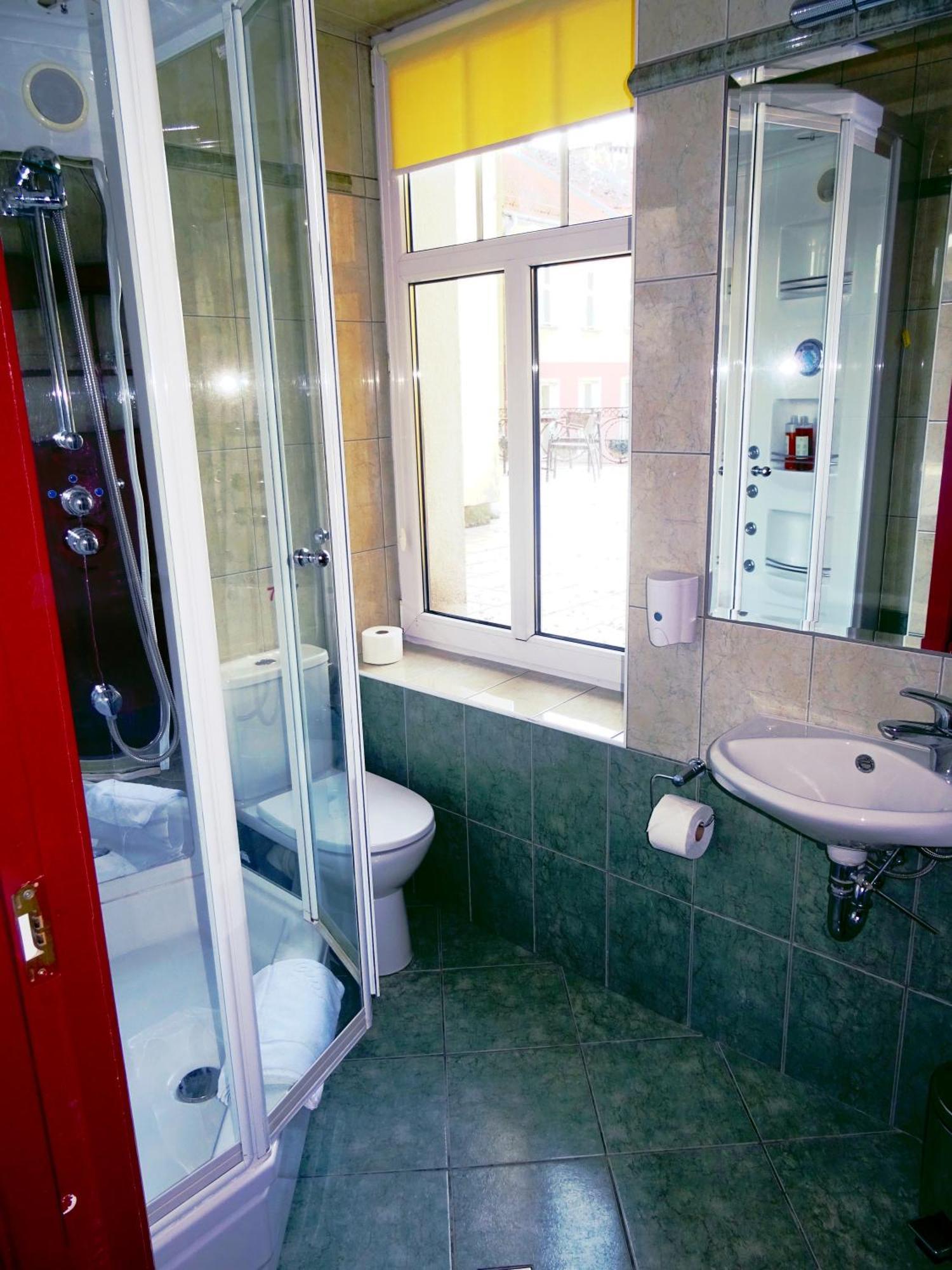Comfort Triple Room