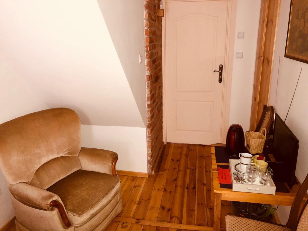 Double Room Private External Bathroom