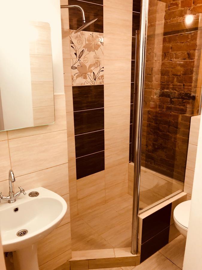 Double Room Private External Bathroom