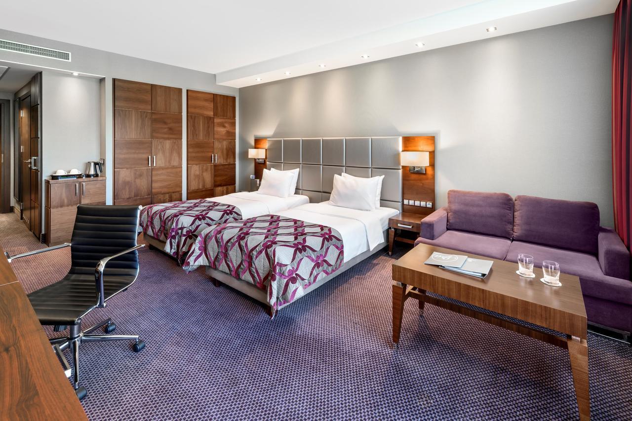 Premium Room