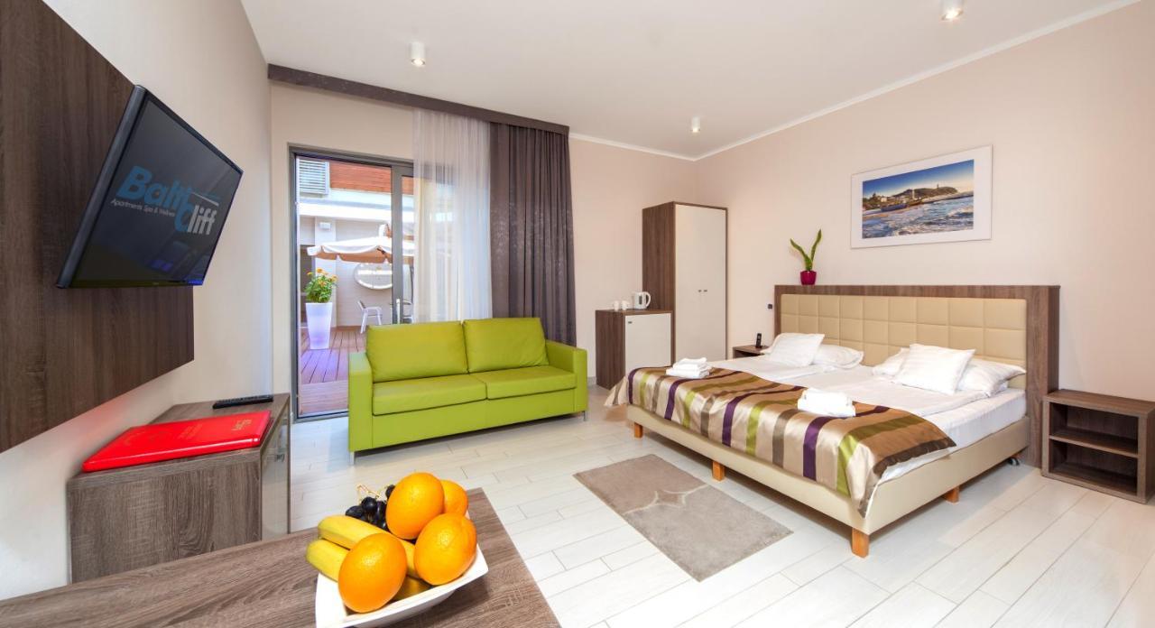 Deluxe Apartment