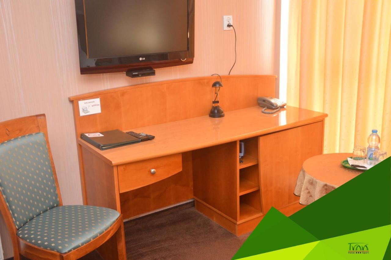 Double Room 2 Single Beds