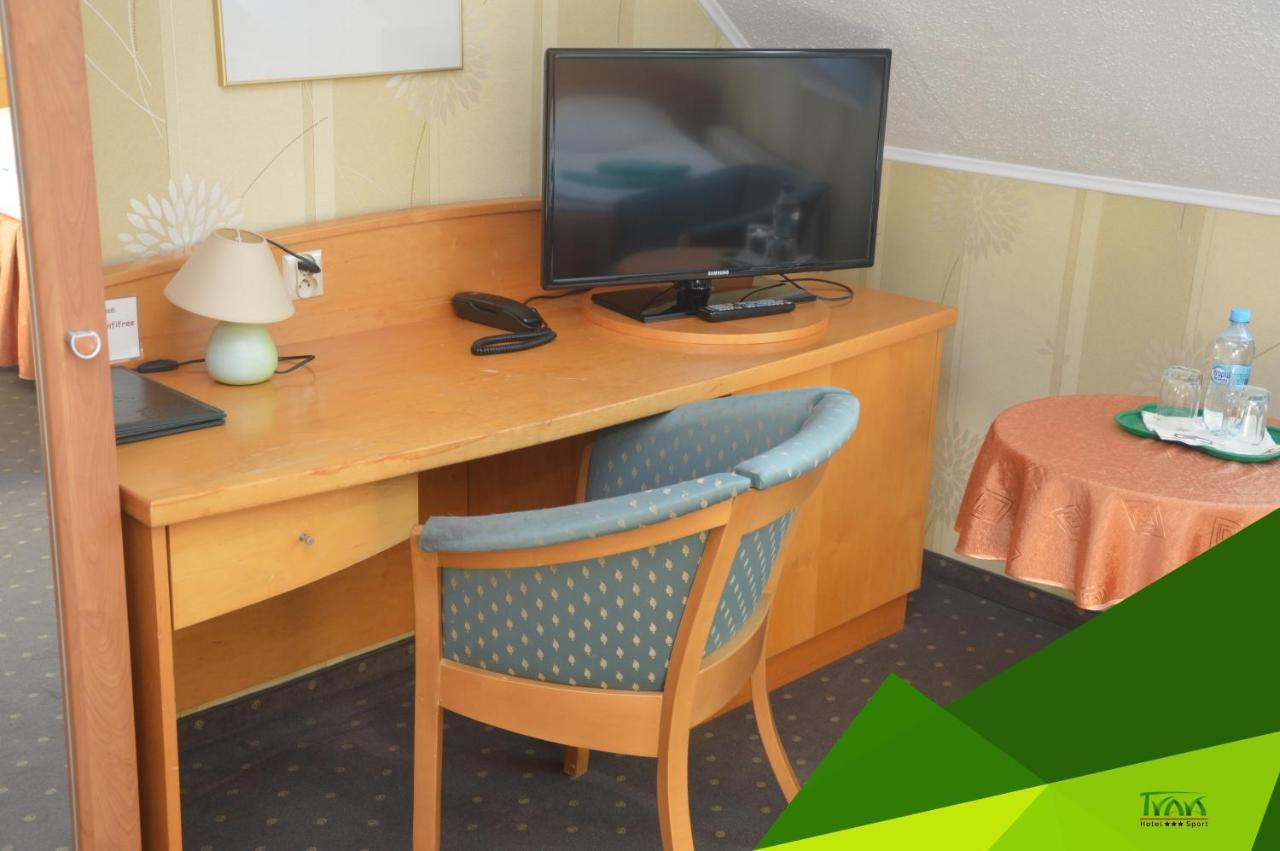 Double Room 2 Single Beds