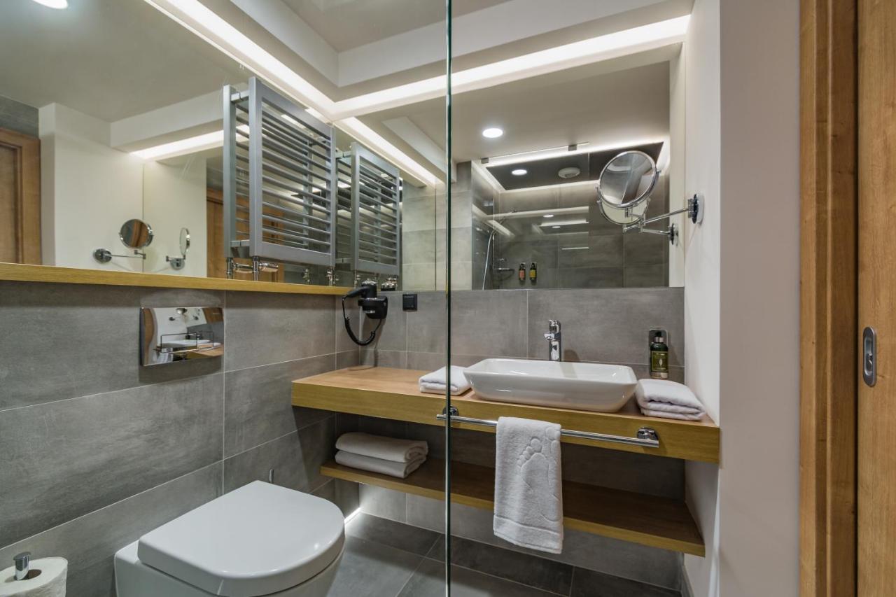 Standard Double Room - Hotel