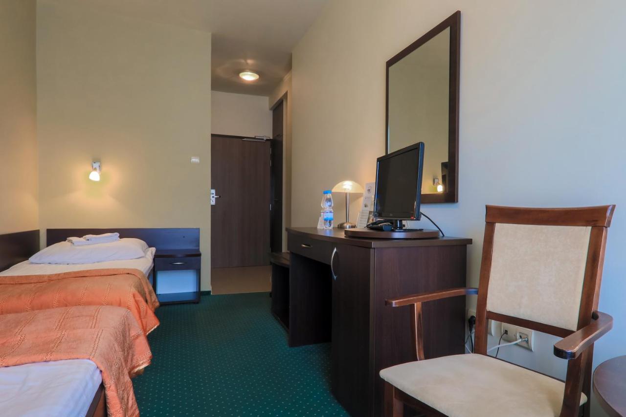 Twin Room Extra Bed
