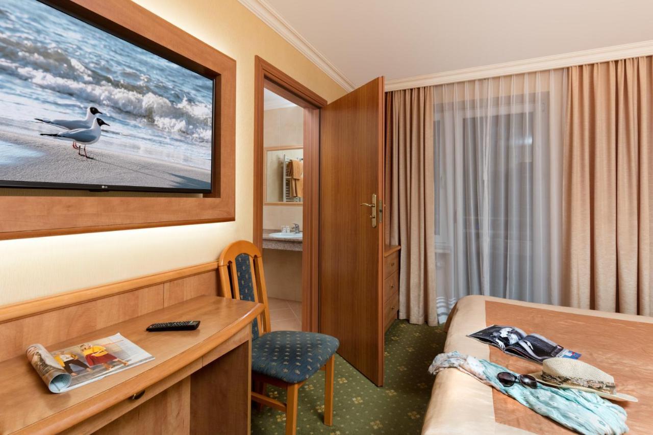 Double or Twin Room Balcony