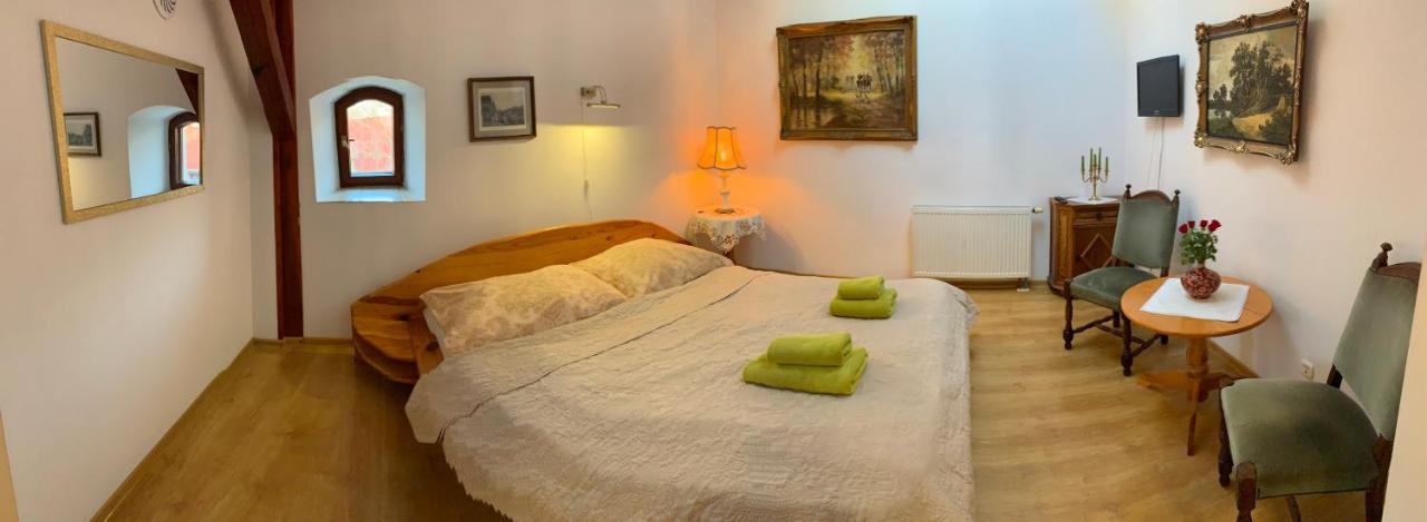 Double Room Private Bathroom