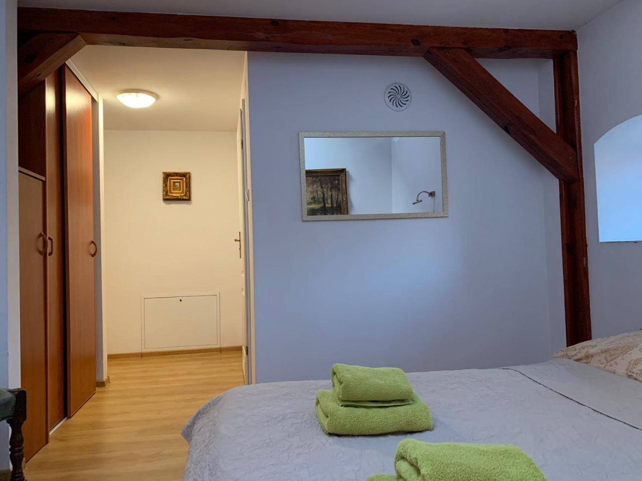 Double Room Private Bathroom
