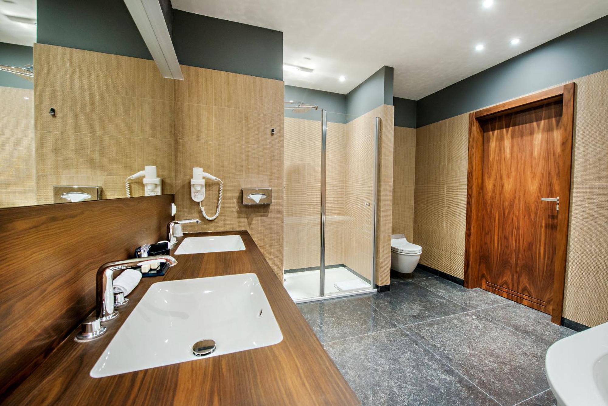 Suite Hotel