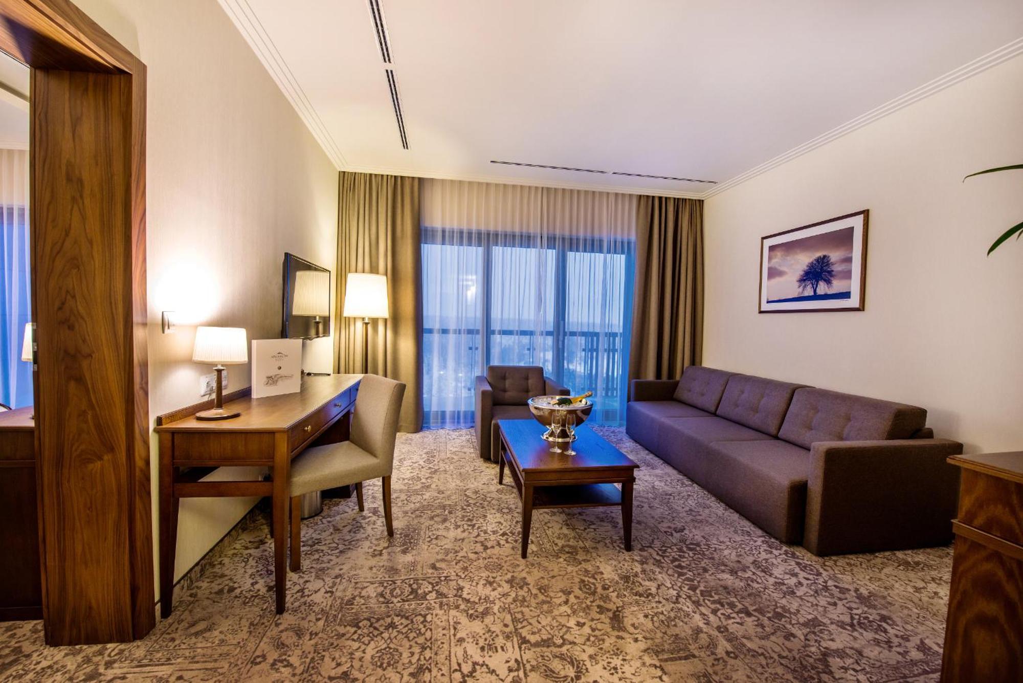 Suite Hotel