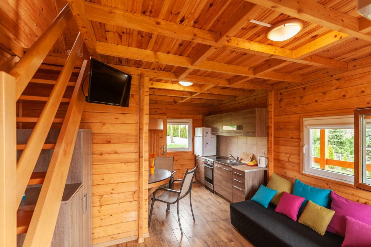 Family Bungalow,784486698:JPEG