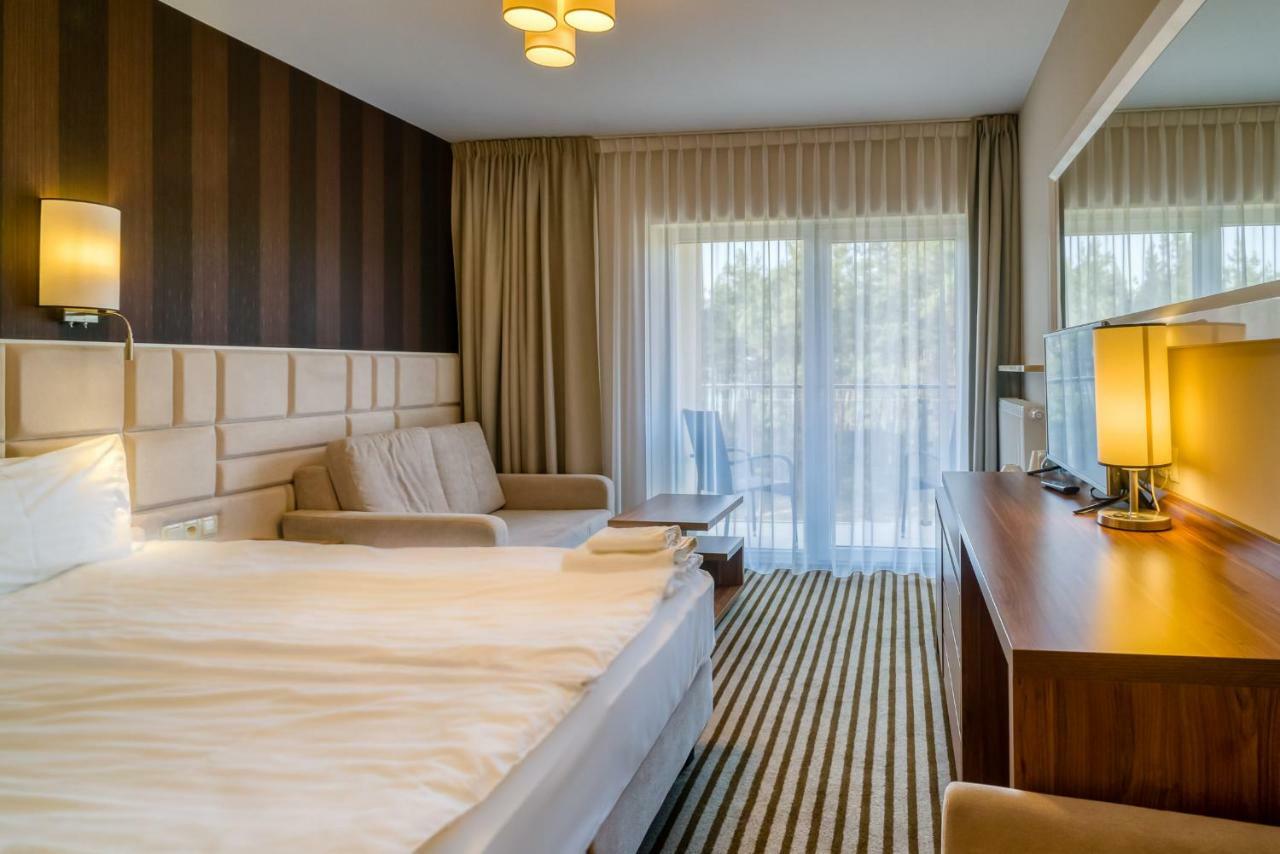 Deluxe Double Room Extra Bed Balcony Forest View