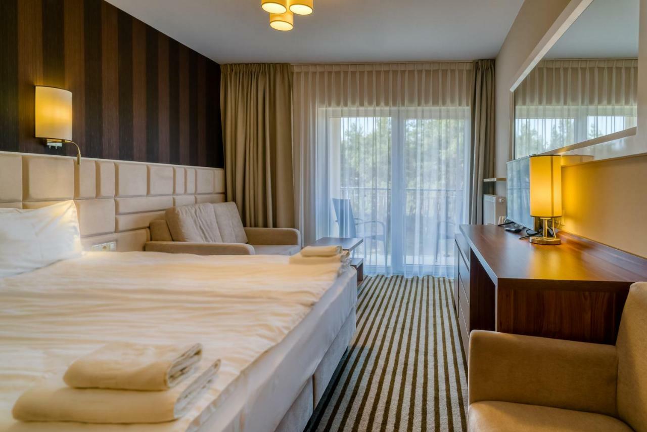 Deluxe Double Room Extra Bed Balcony Forest View
