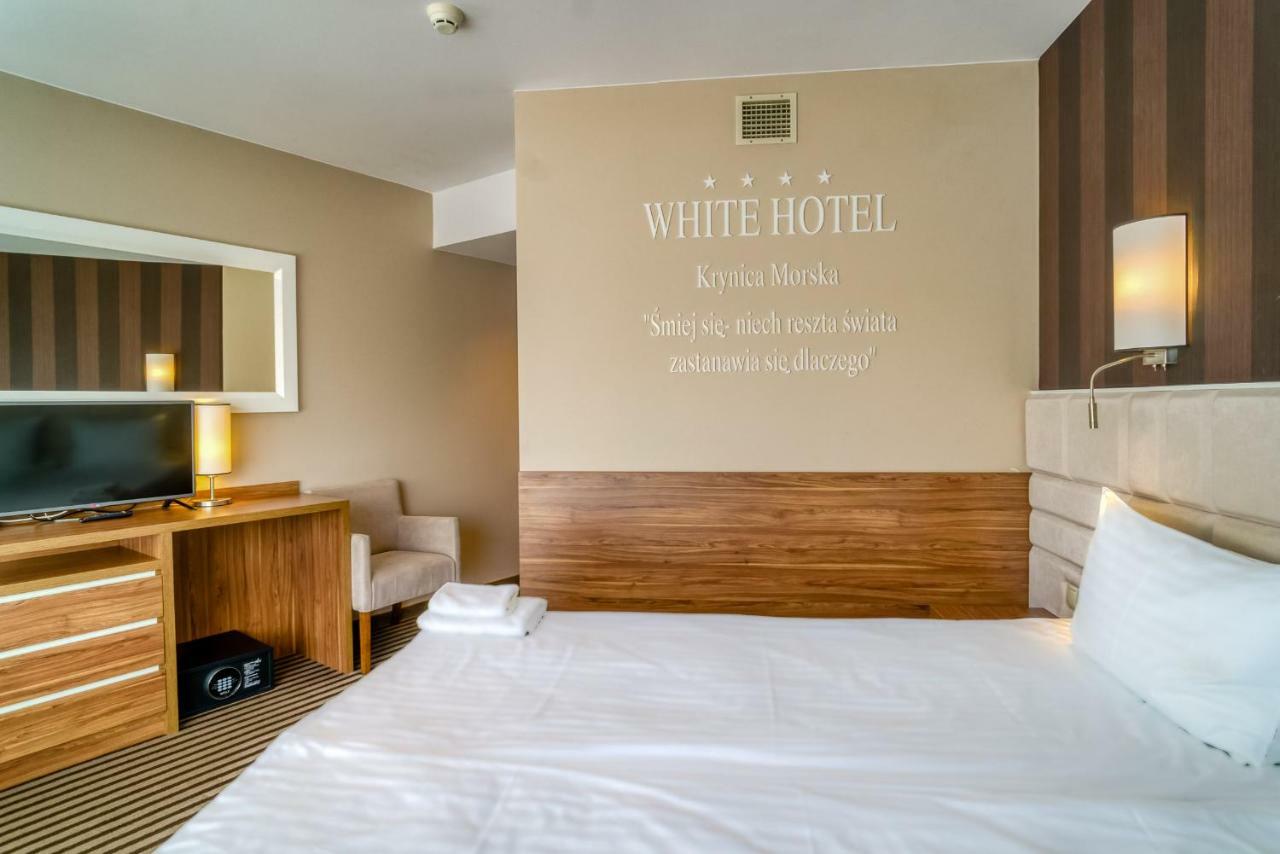 Deluxe Twin or Double Room Balcony Forest View