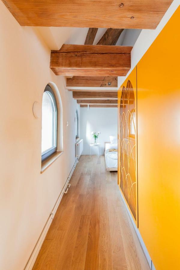 Apartment 8 Split Level Deluxe