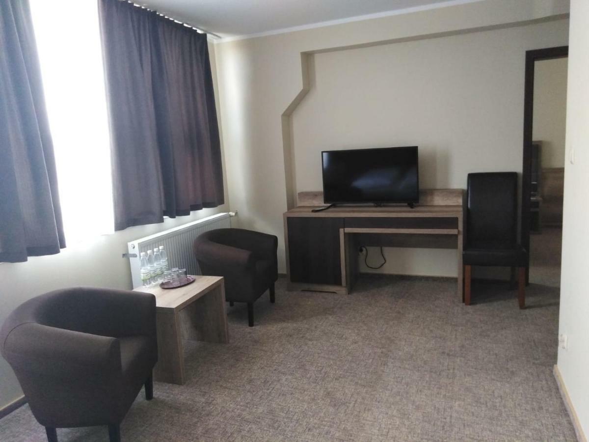 Family Studio