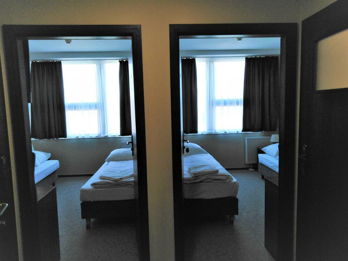 Deluxe Quadruple Room,817190375:JPEG