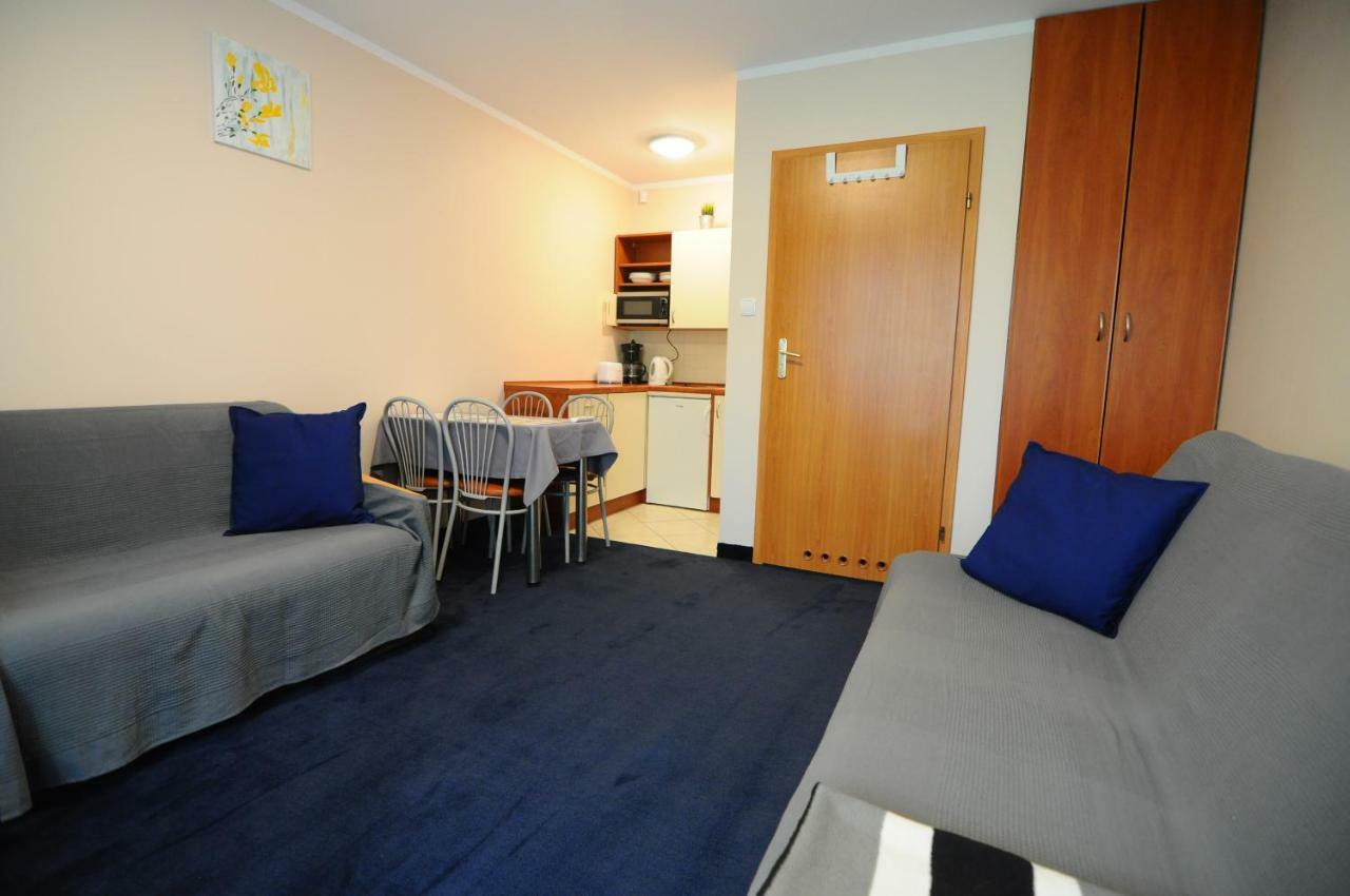 Apartment Kitchenette